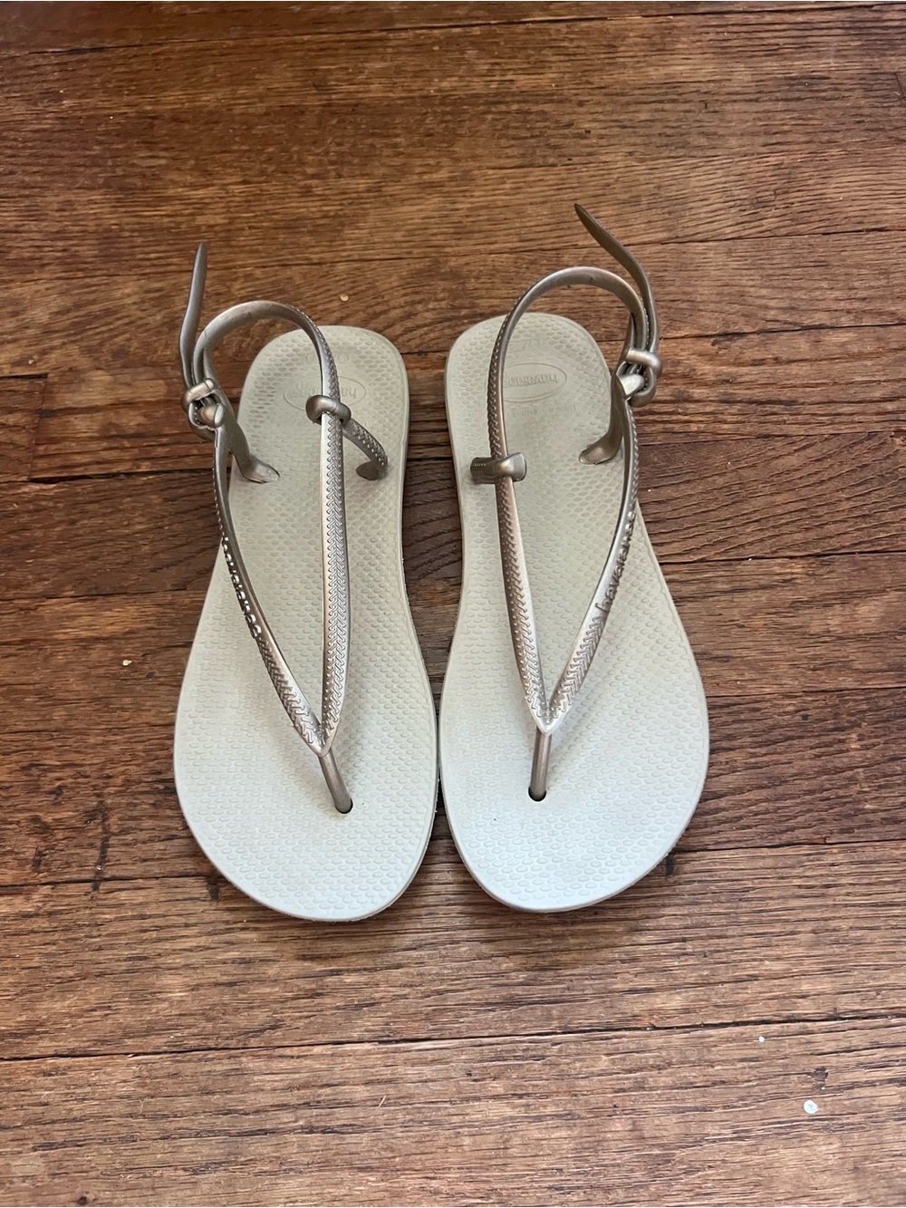 Havianas Women’s Metallic Taupe T-Strap Sandals
